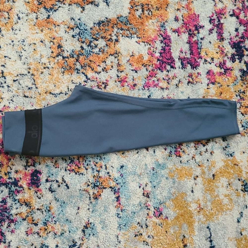Alo yoga capri leggings